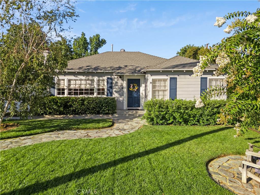 4142 Linwood Place - Photo 1