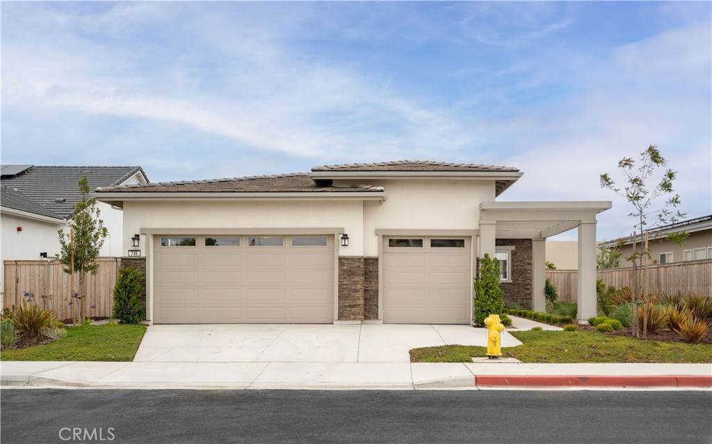 745 Skyview Lane - Photo 1