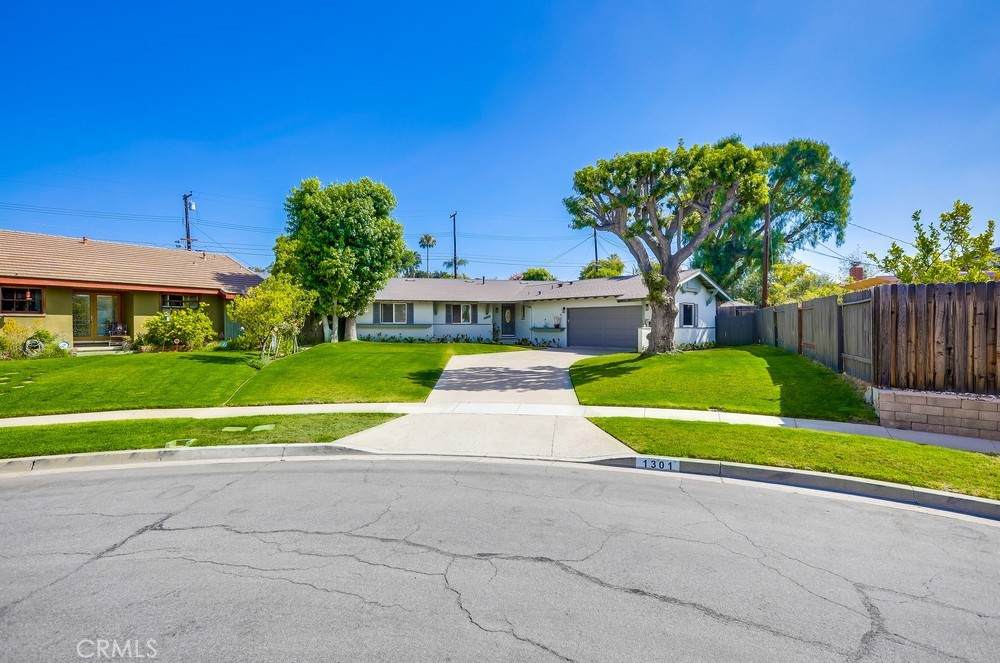 1301 Cameo Drive - Photo 1