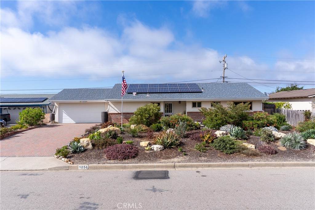 1056 Bay Oaks Drive - Photo 1