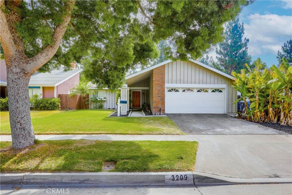 3209 Center Street - Photo 1