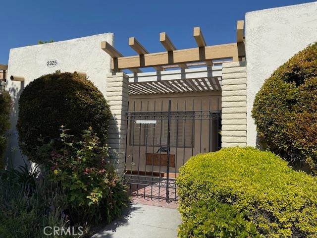 2325 Via Mariposa - Photo 1