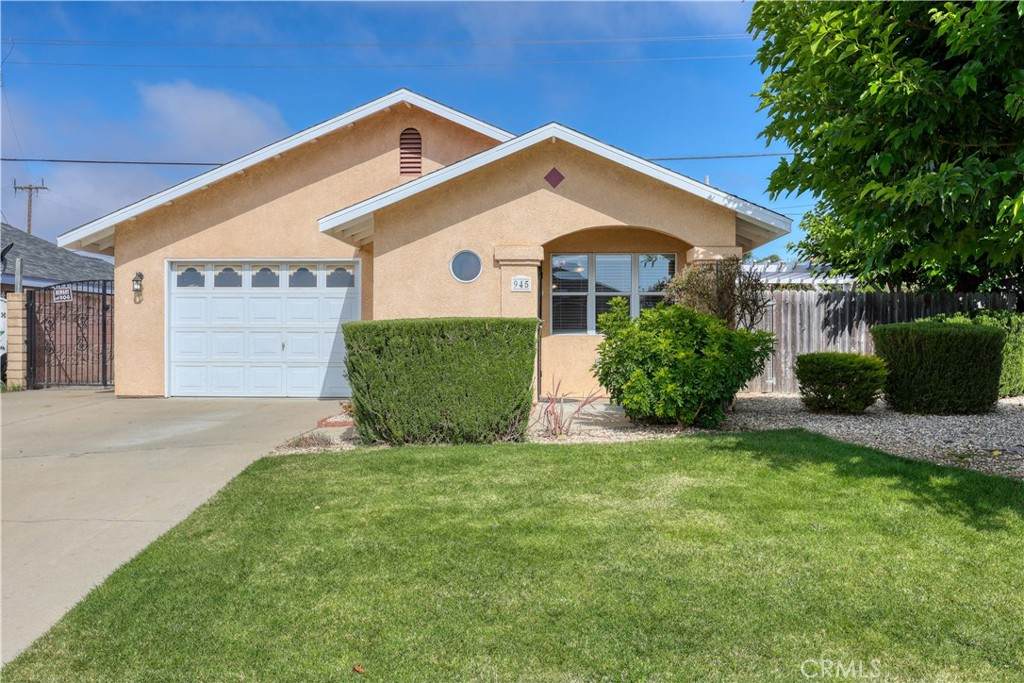 945 Jeanette Lane - Photo 1
