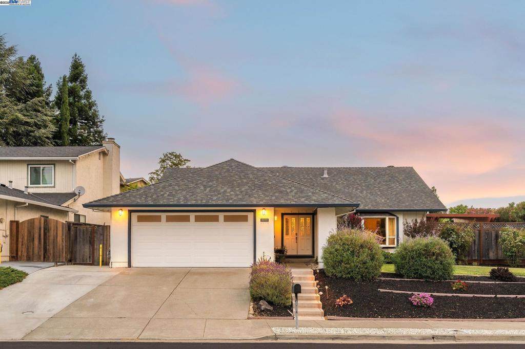 8698 Fenwick Way - Photo 1