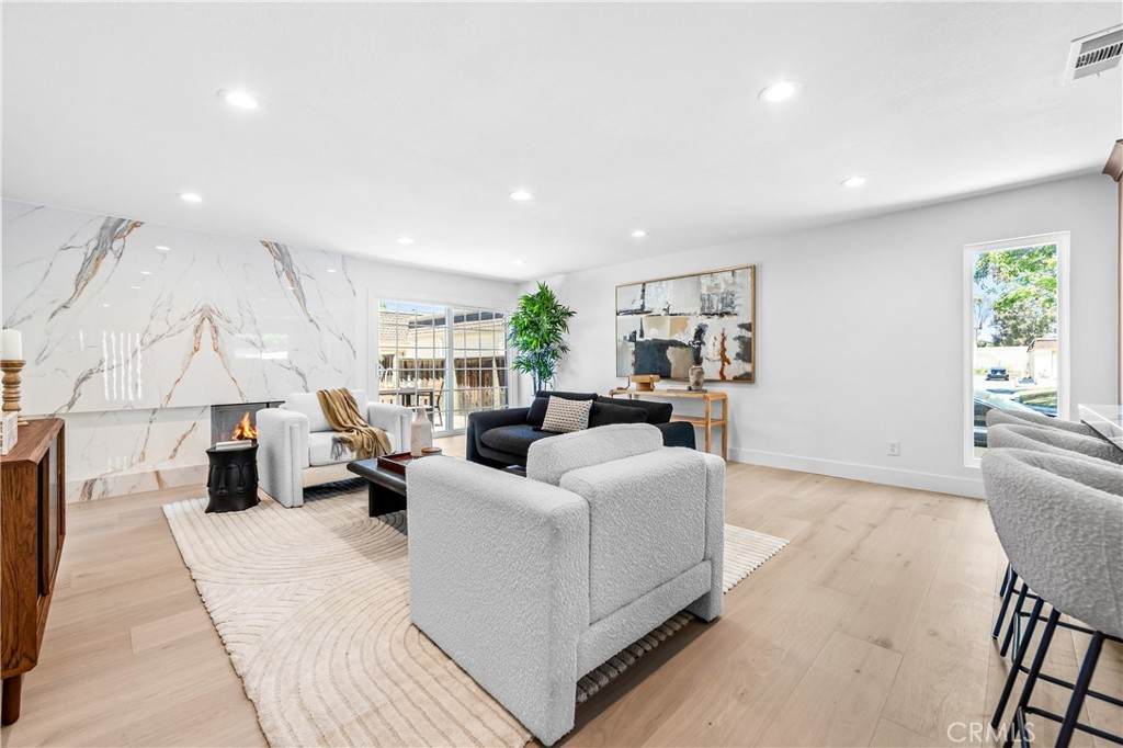 11 Rockrose Way - Photo 1