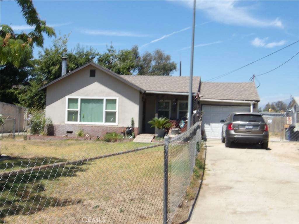 4034 Cottage Drive - Photo 1