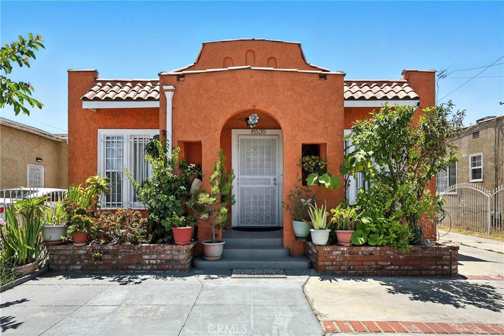 8535 Santa Fe Avenue - Photo 1