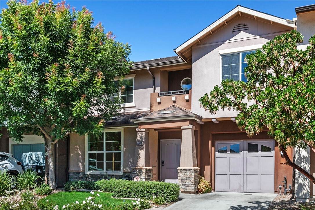 1142 Galeria Circle - Photo 1