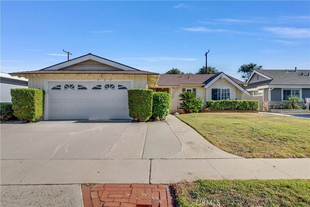 420 Parkwood Avenue - Photo 1