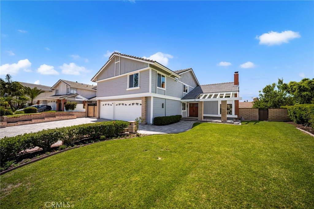 719 Goldfinch Way - Photo 1