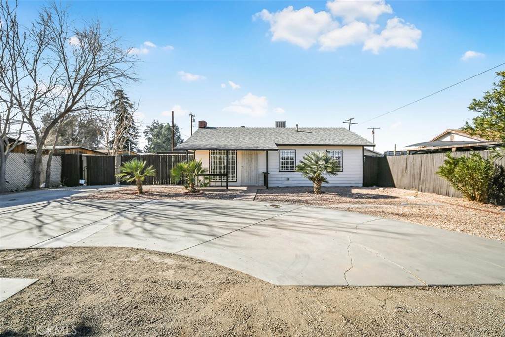 39021 8th Street - Photo 1