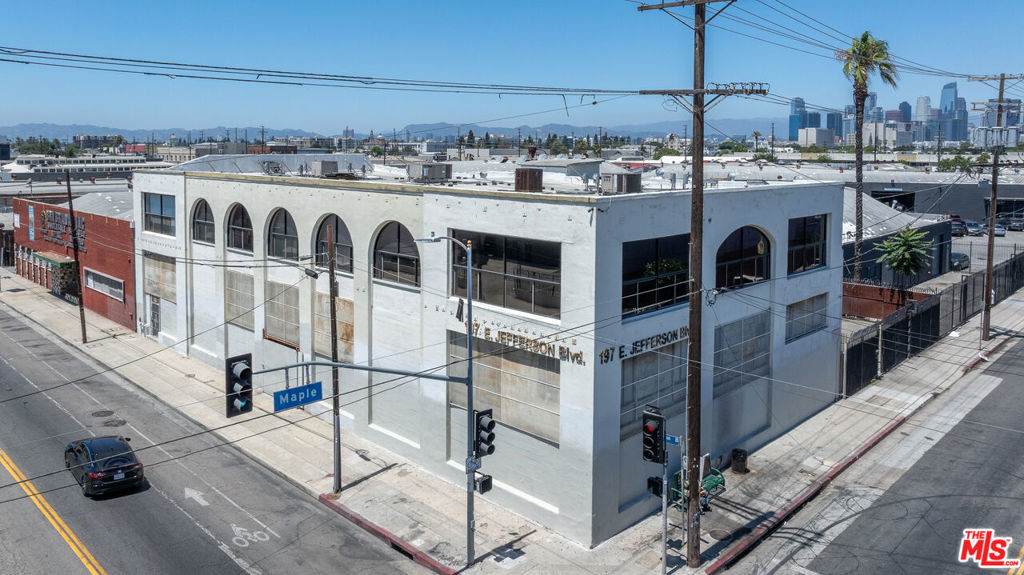 https://bt-photos.global.ssl.fastly.net/socal/orig_boomver_1_374948919-2.jpg