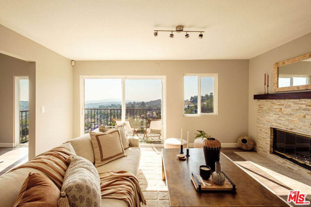 1393 Avenue 57 - Photo 1