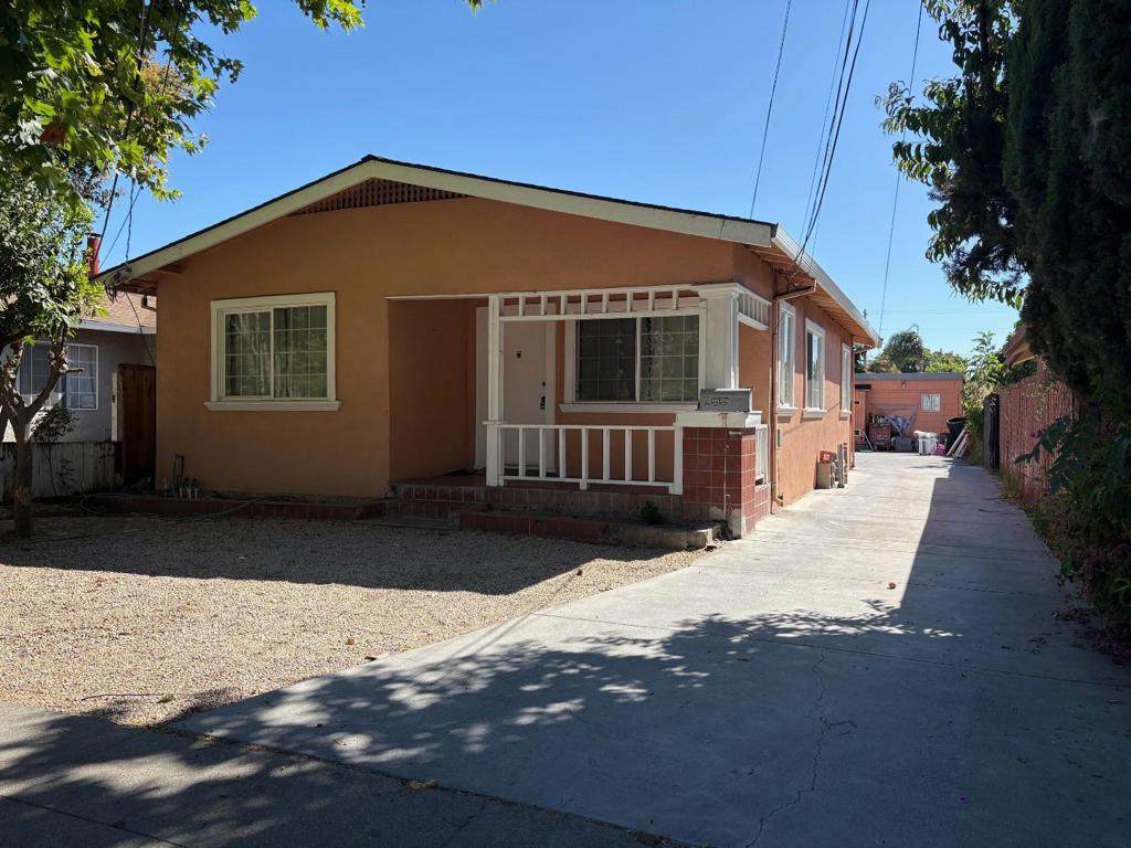 255 24th Street - Photo 1