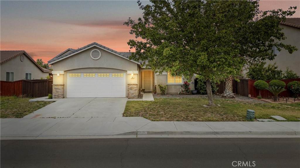 809 Early Dawn Way - Photo 1