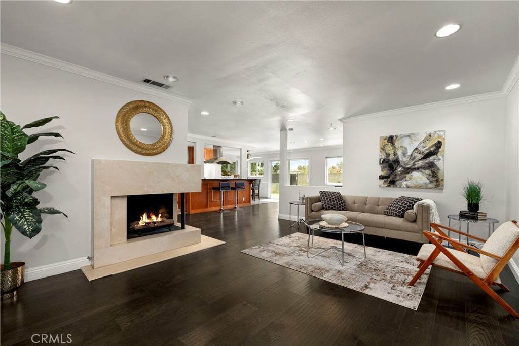 1874 Stevely Avenue - Photo 1