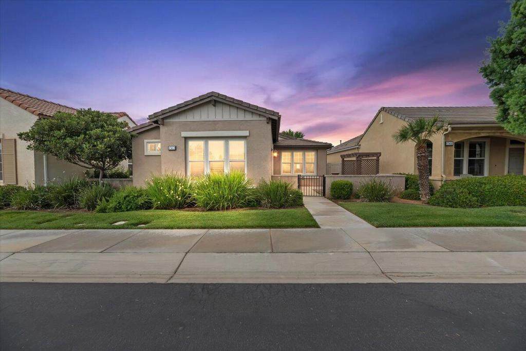1563 Quiet Creek - Photo 1