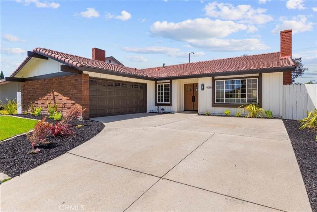 9385 Thyme Avenue - Photo 1
