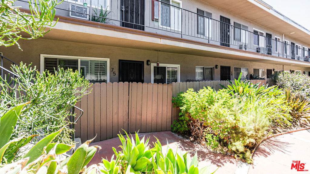 5050 Linden Avenue - Photo 1