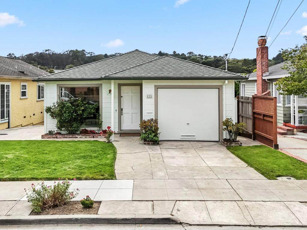 455 Cherry Avenue - Photo 1