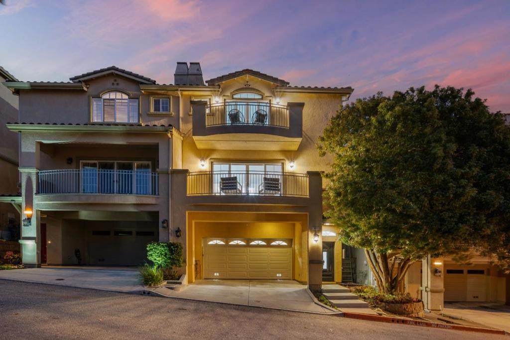 811 La Montagne Place - Photo 1