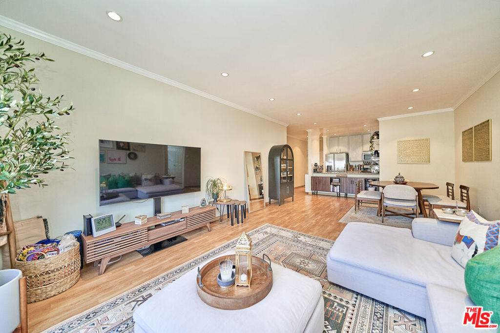 424 Westmoreland Avenue - Photo 1