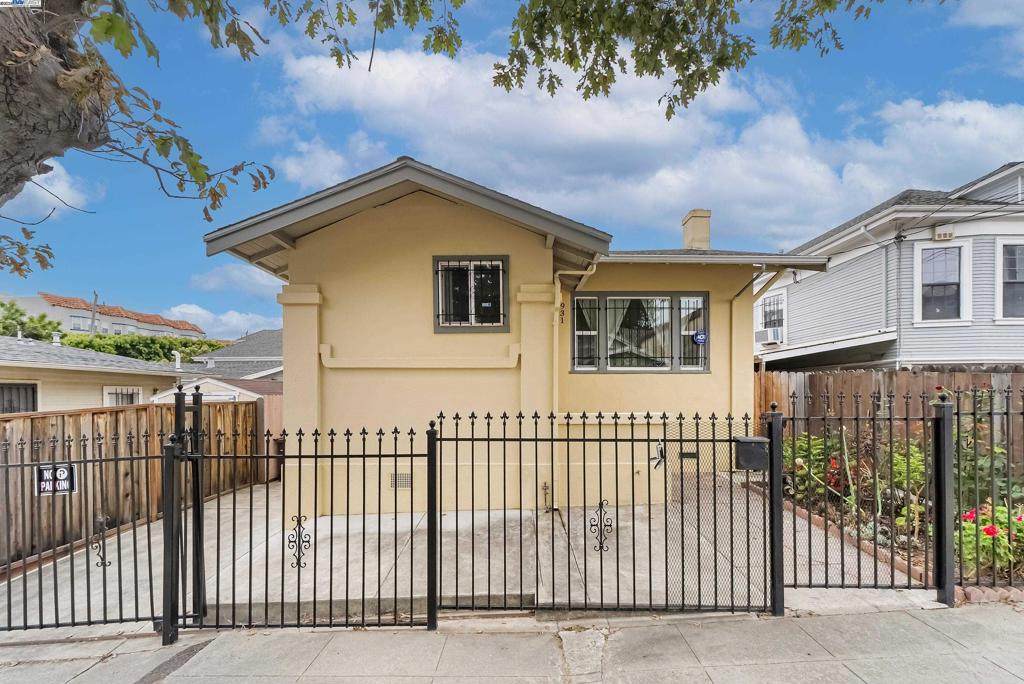 931 23Rd St - Photo 1