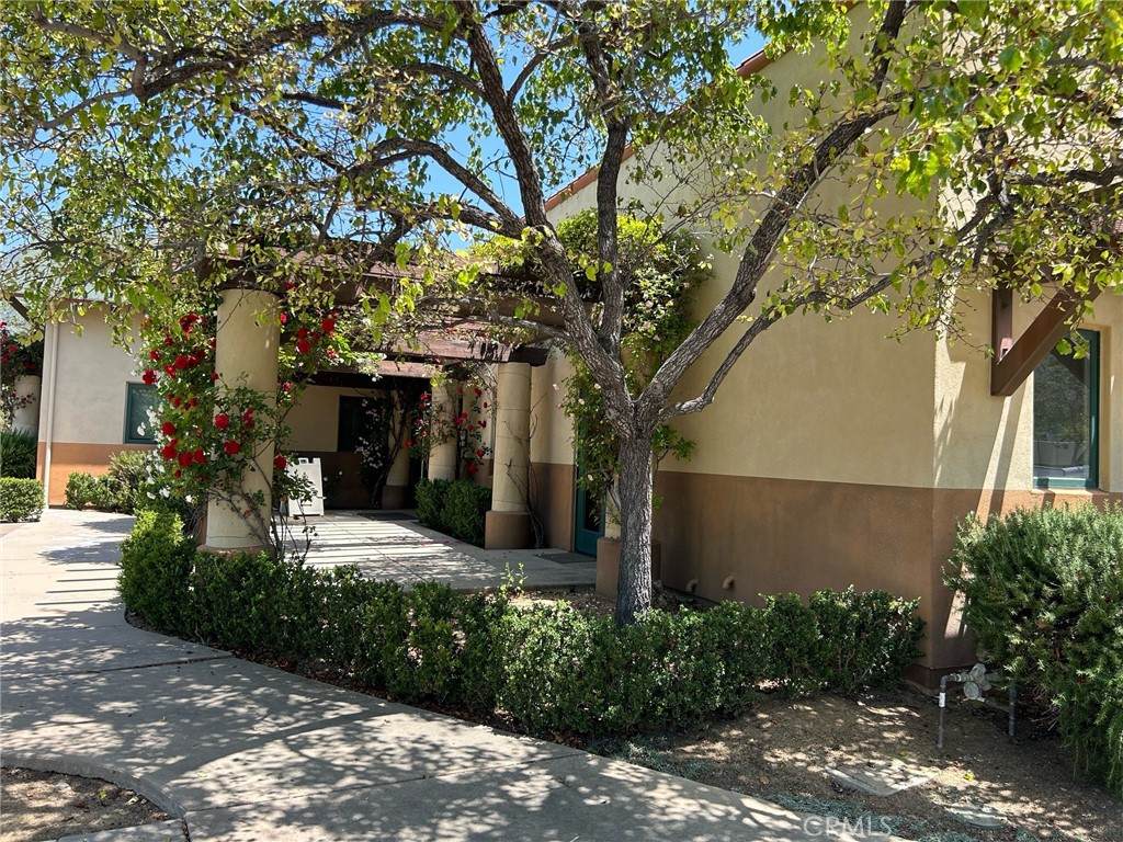407 Bryant Circle - Photo 1