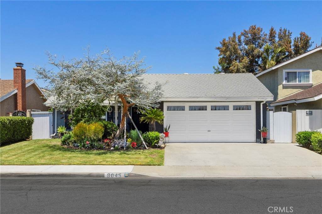 9045 Louise Street - Photo 1