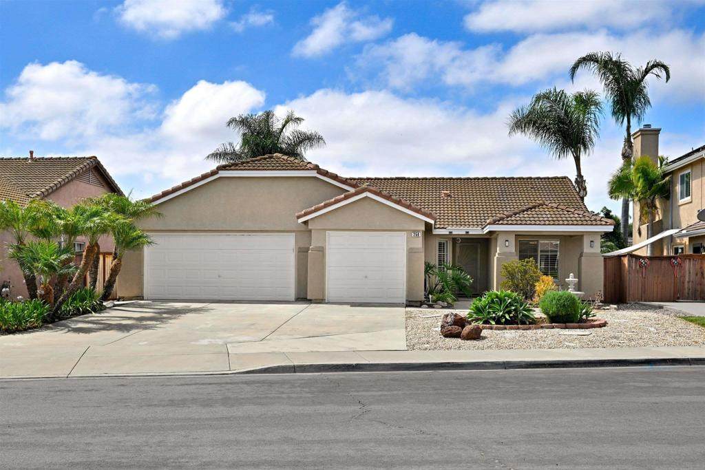 250 Del Mesa Ct - Photo 1