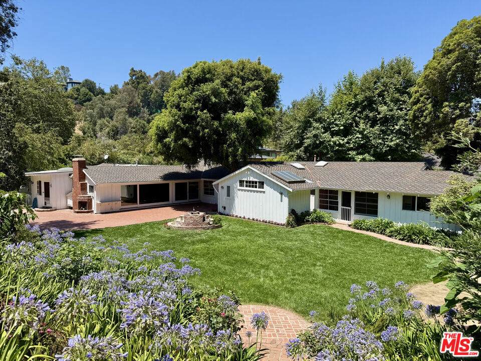 1754 Mandeville Canyon Road - Photo 1