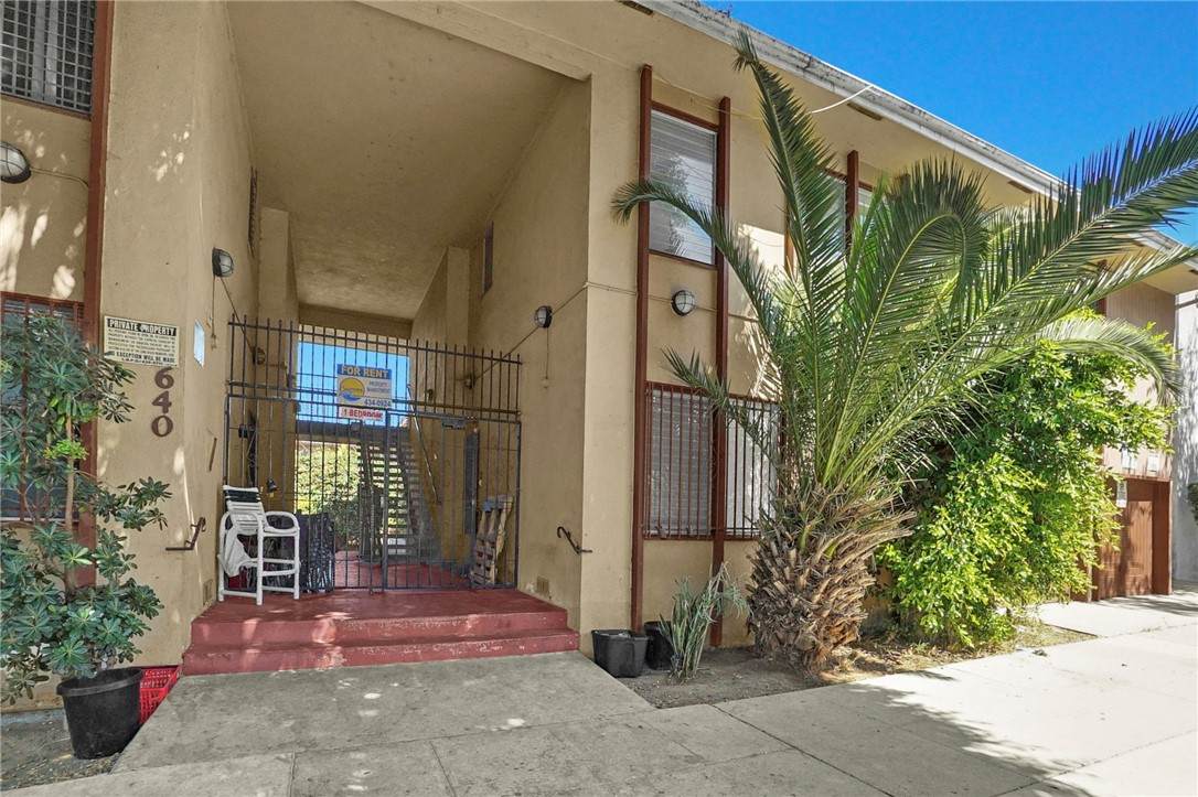 640 Elm Avenue - Photo 1