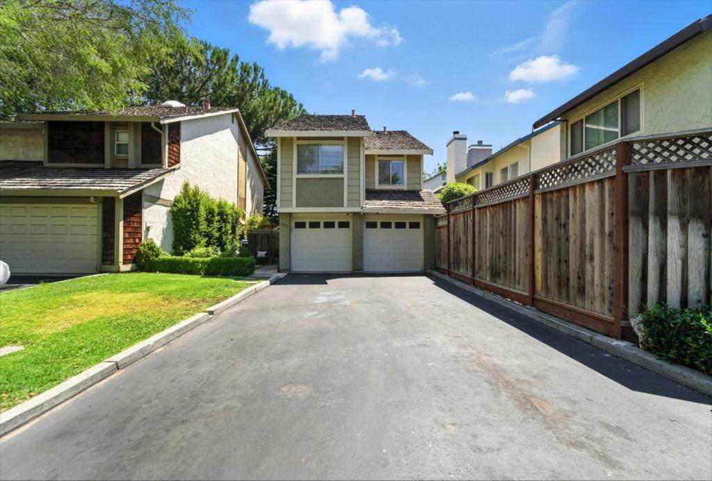 565 Union Avenue - Photo 1