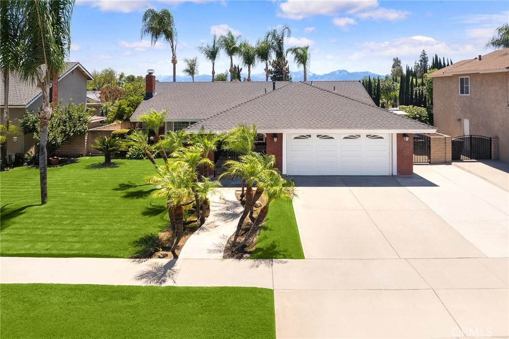 1126 Bermuda Dunes Street - Photo 1
