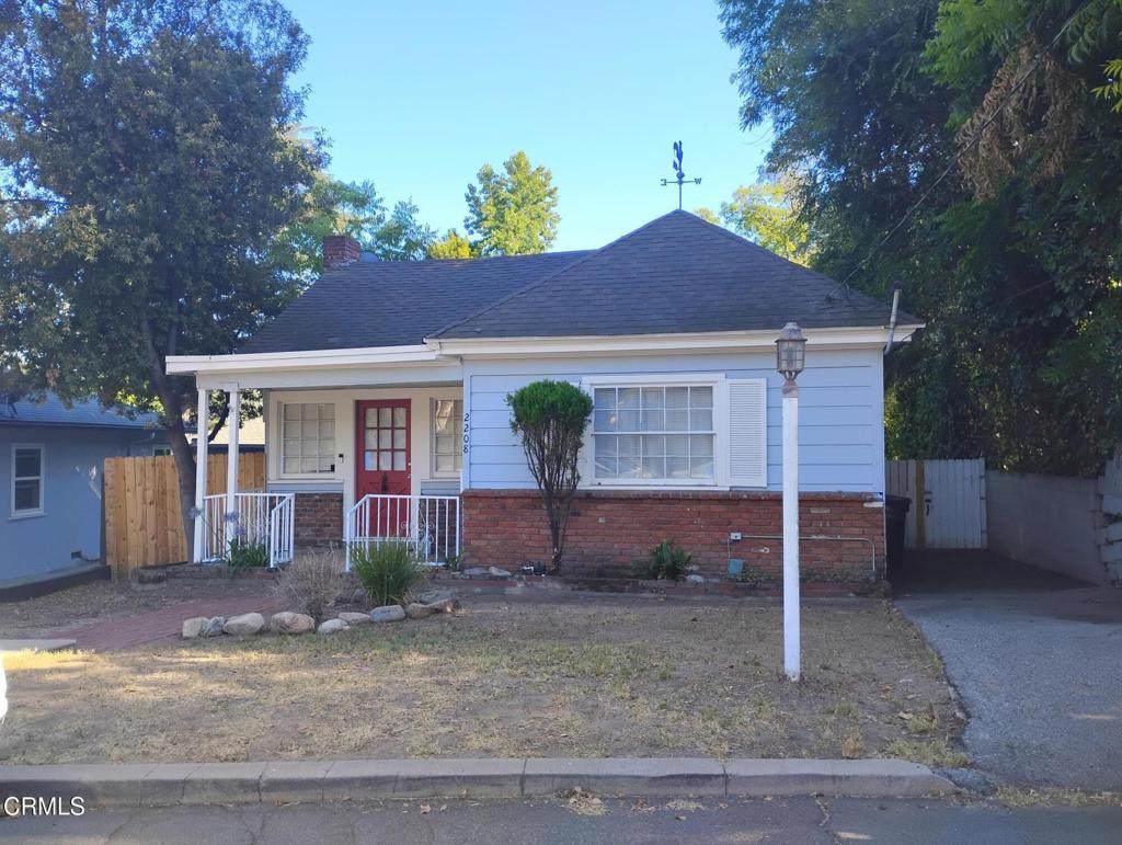 2208 Crary Street - Photo 1