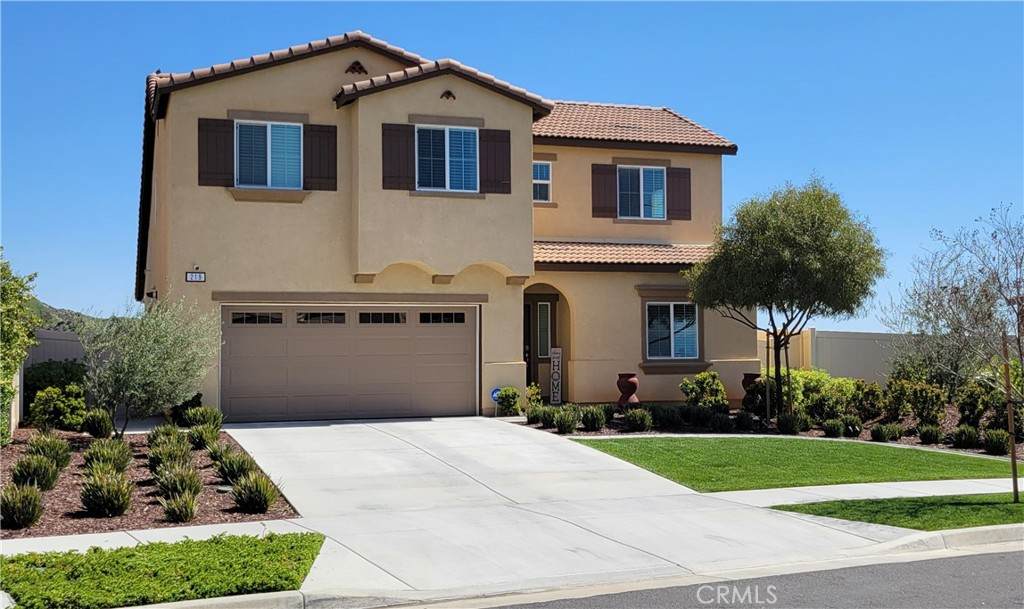 219 Tanglewood Drive - Photo 1