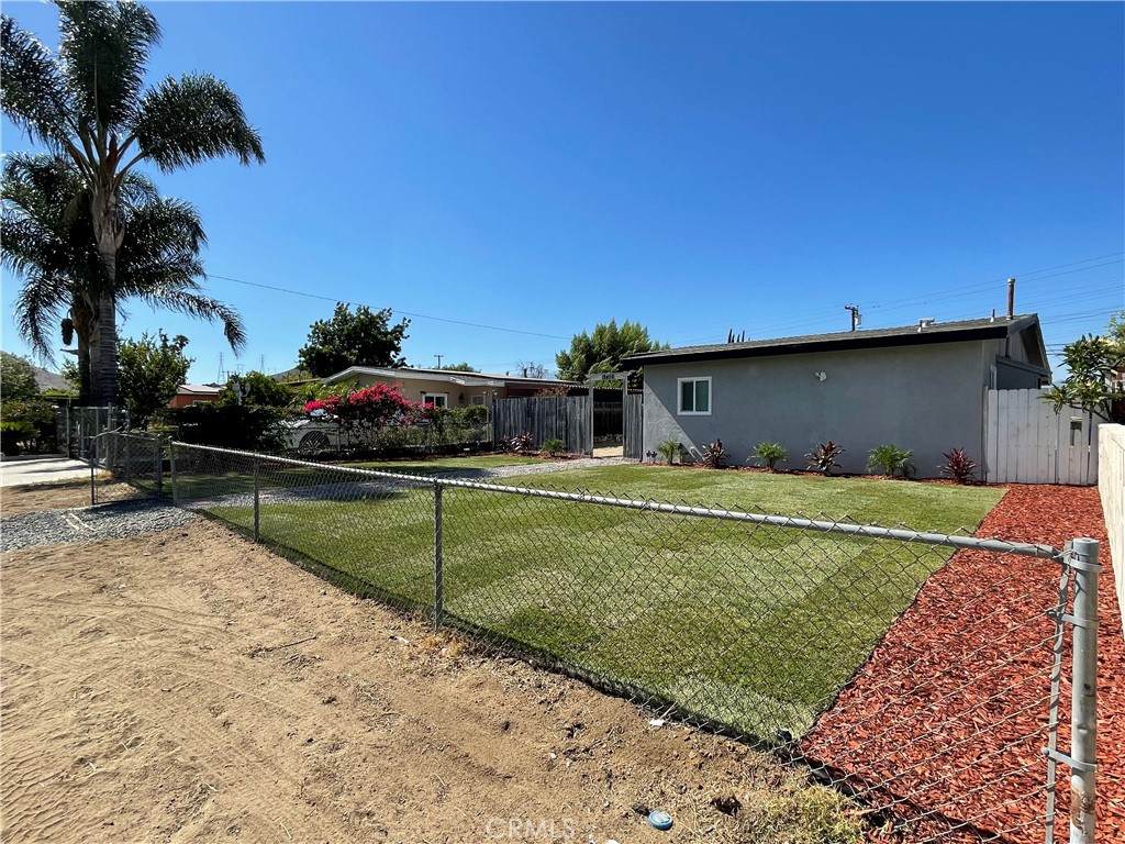 18456 10th Street - Photo 1
