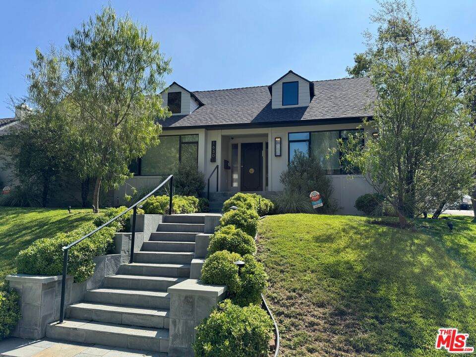1630 Reeves Street - Photo 1
