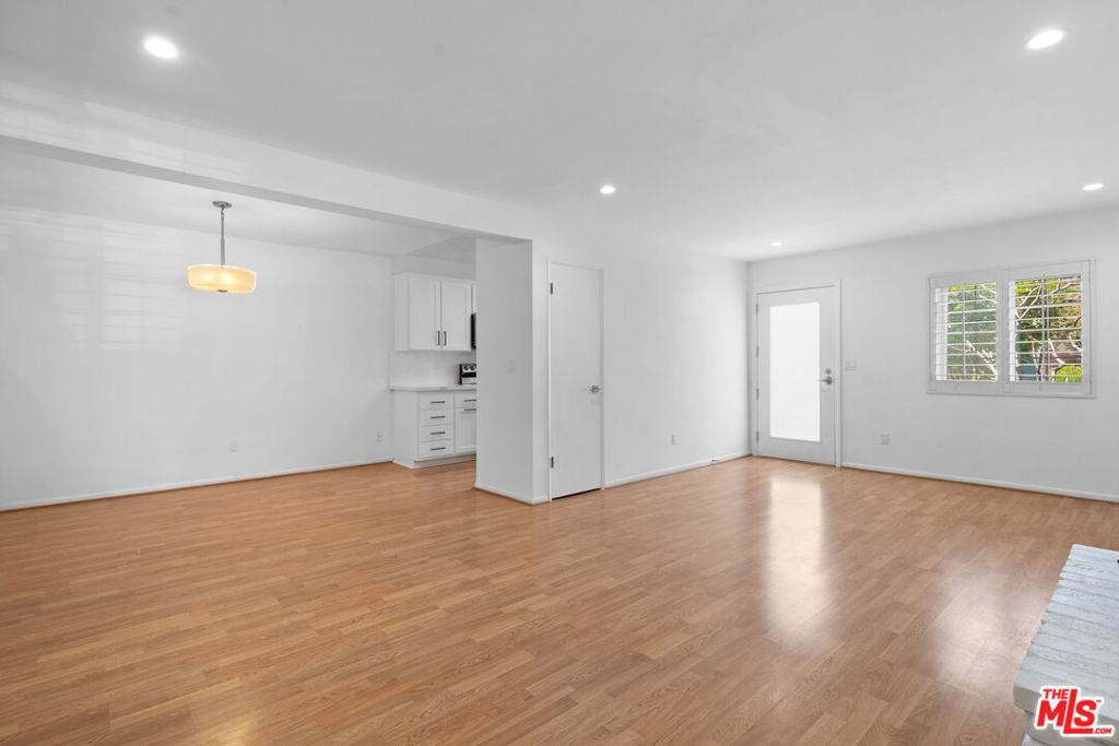 8120 Redlands Street - Photo 1