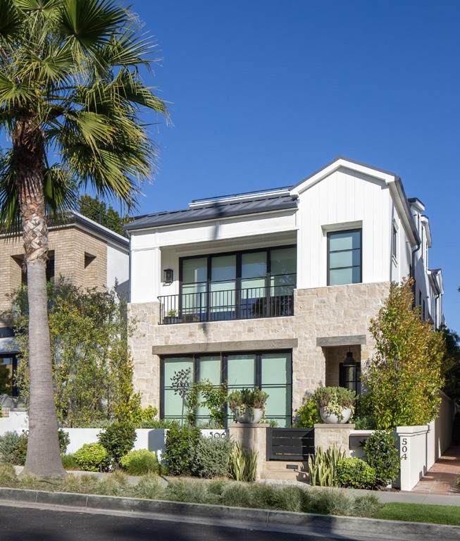 506 Goldenrod - Photo 1