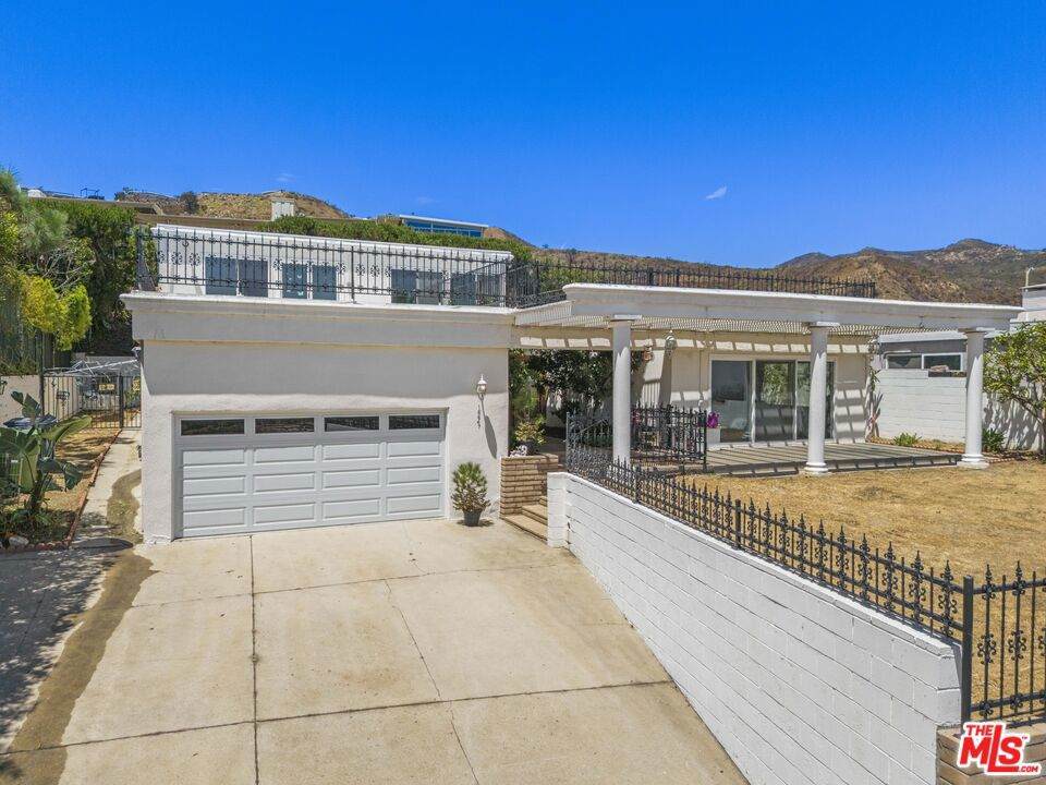 16647 Charmel Lane - Photo 1