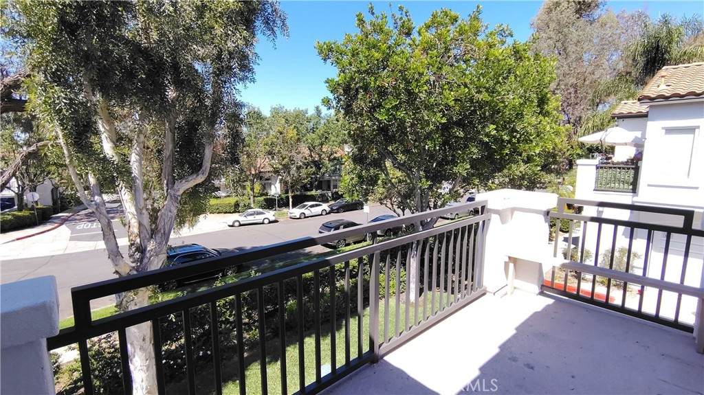 https://bt-photos.global.ssl.fastly.net/socal/orig_boomver_1_375001372-2.jpg