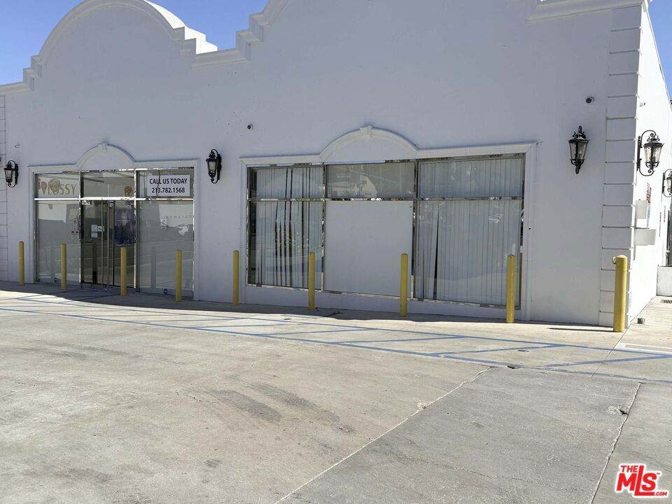 1445 La Brea Avenue - Photo 1