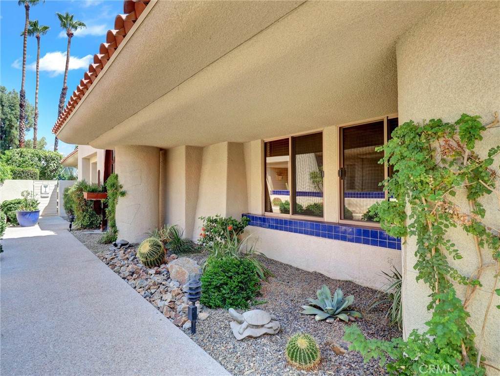 https://bt-photos.global.ssl.fastly.net/socal/orig_boomver_1_375007345-2.jpg