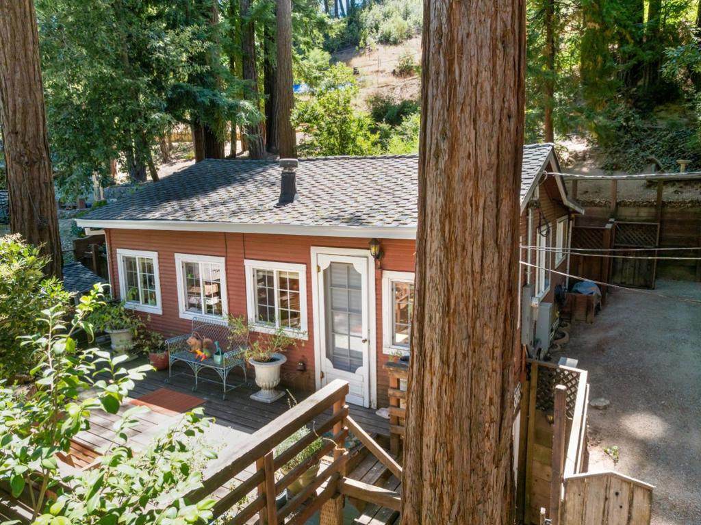 233 Acorn Drive - Photo 1