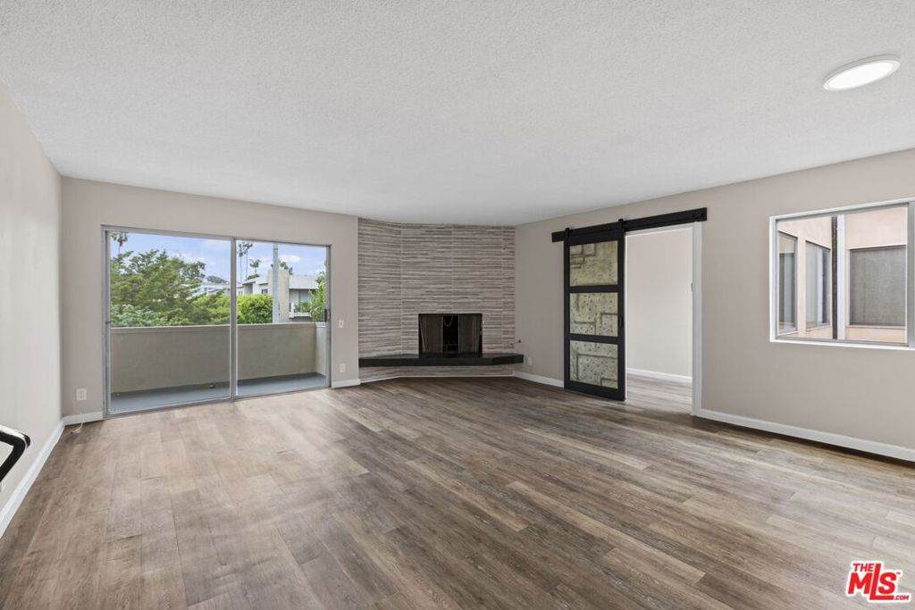 1538 Stanford Street - Photo 1