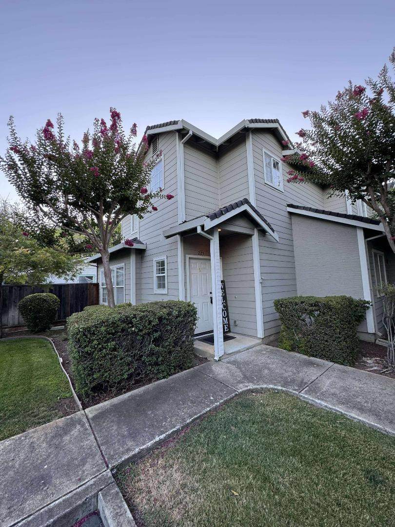 225 Spring Avenue - Photo 1