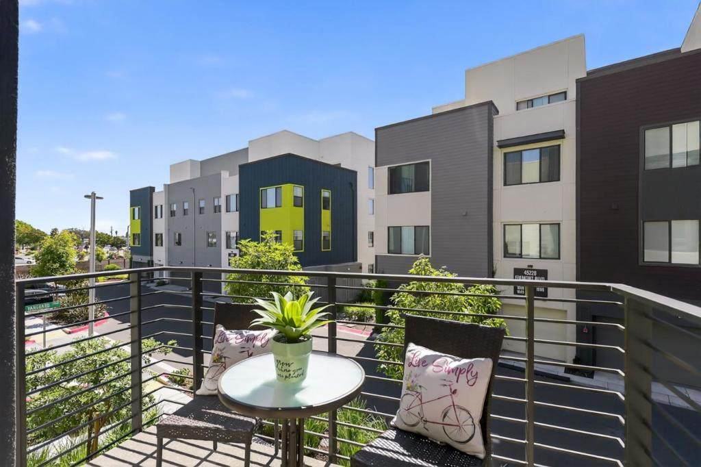 3891 Vanguard - Photo 1