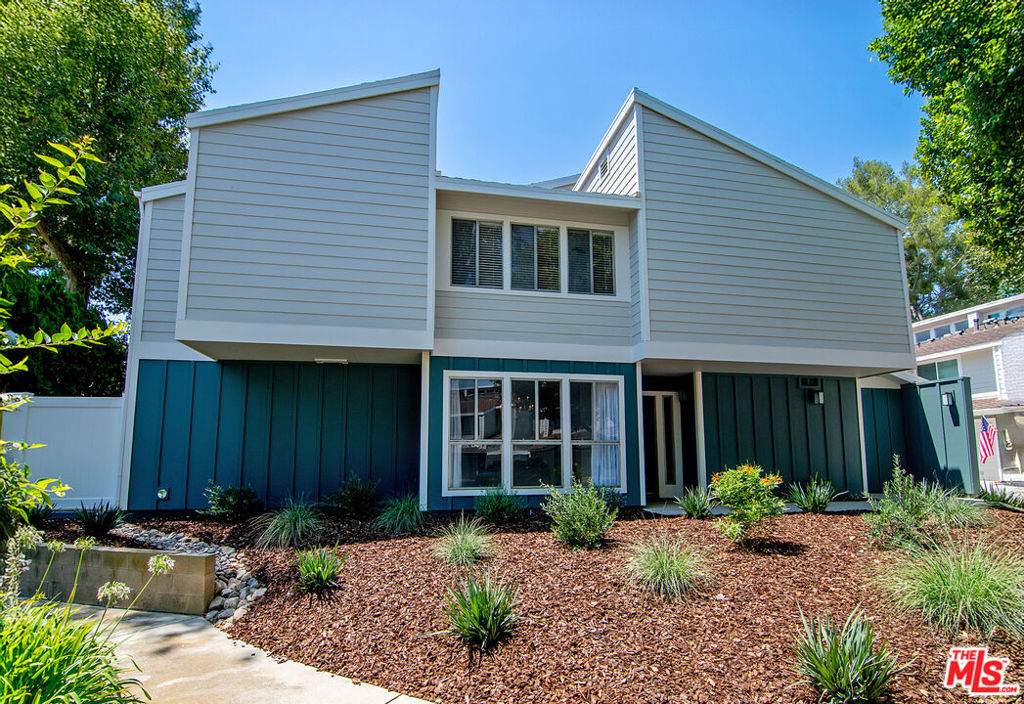 18170 Andrea Circle North - Photo 1