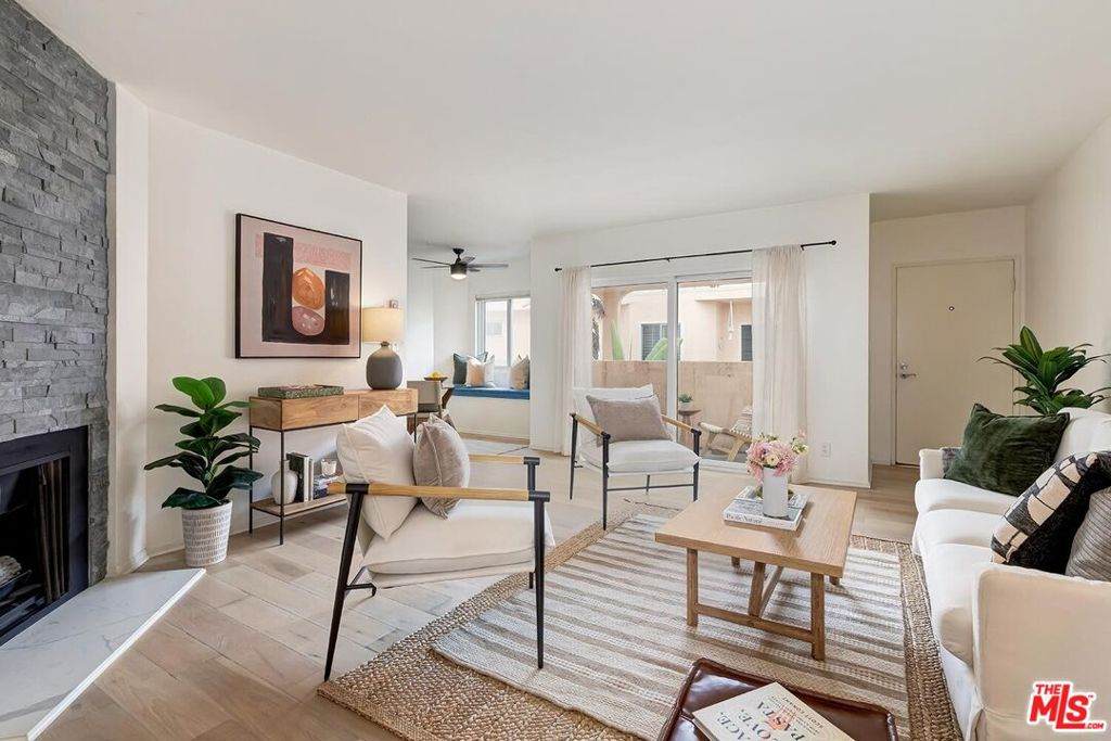 914 Lincoln Boulevard - Photo 1